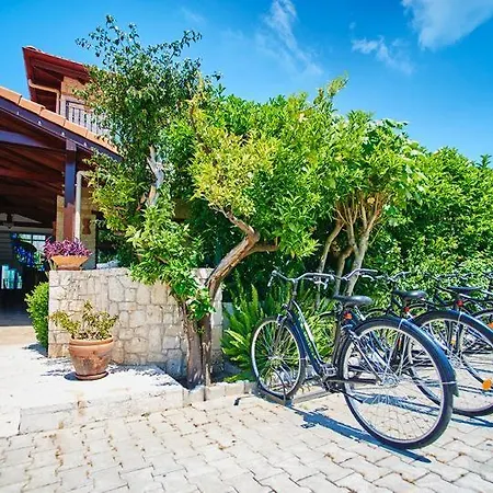 Goecek Random By Lookbookholiday Hotel Muğla